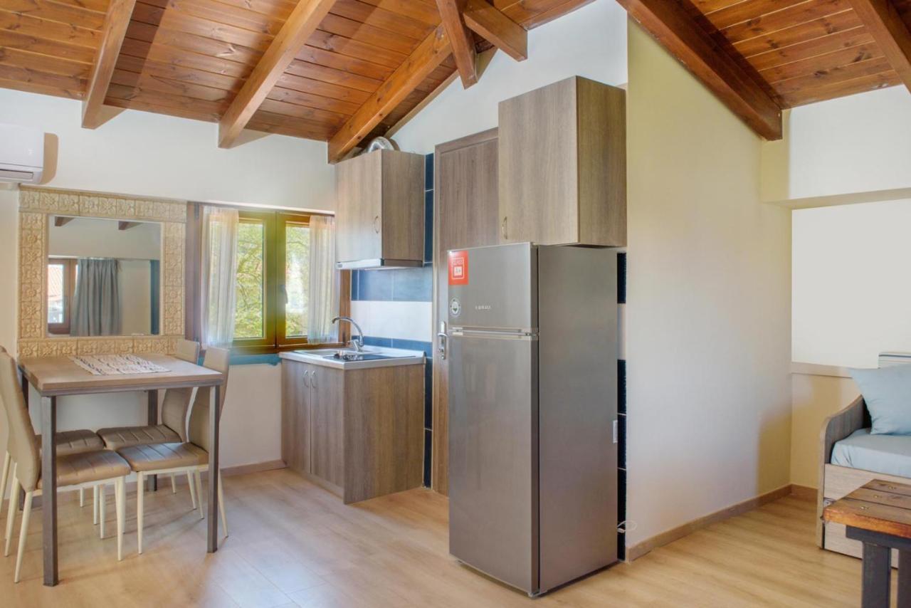 3D Iliadis Suites Ierissos Exterior photo